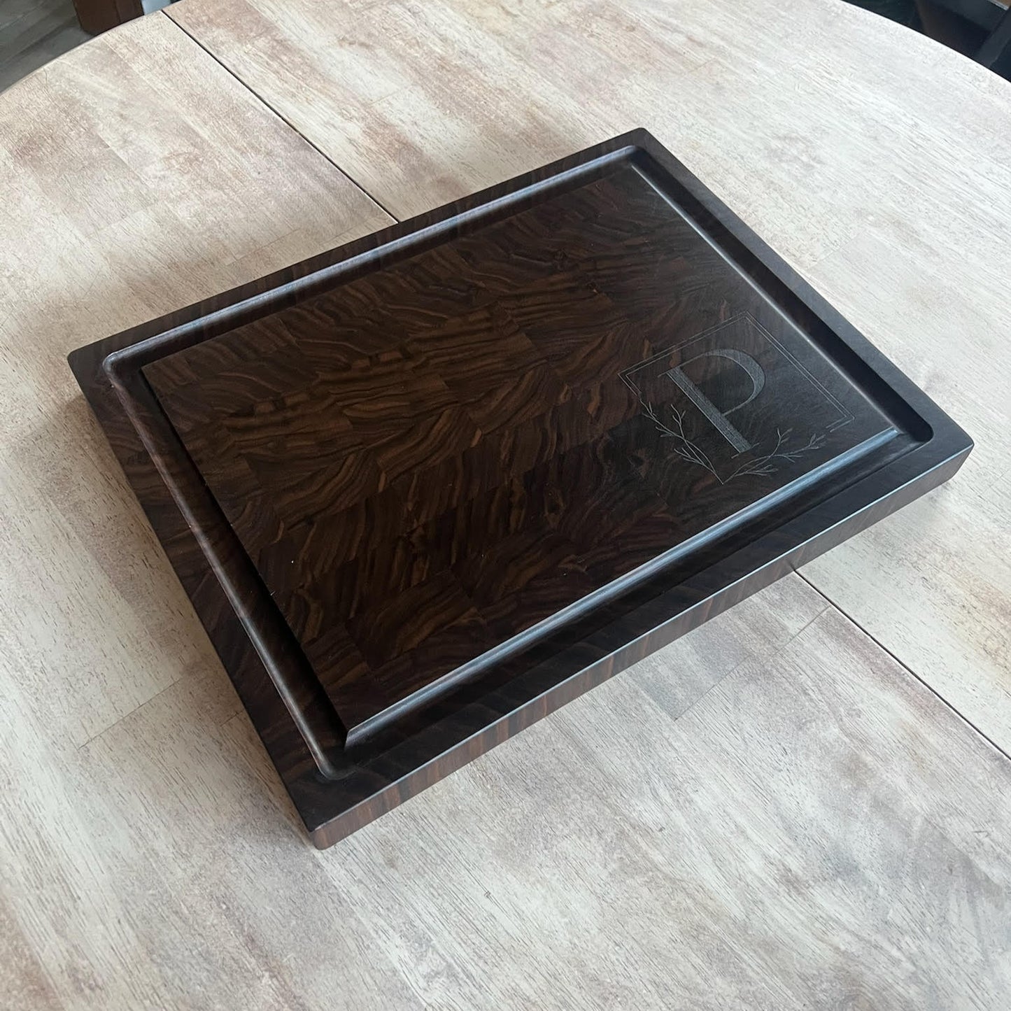 End-Grain Cutting Board - Walnut